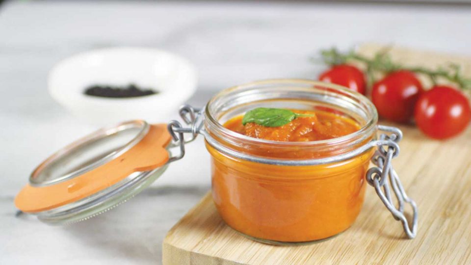 Homemade Verse tomatensaus ook wel passata of pasta saus